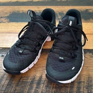 Nike Free Metcon 4 women’s Training Shoes Black Sz 7